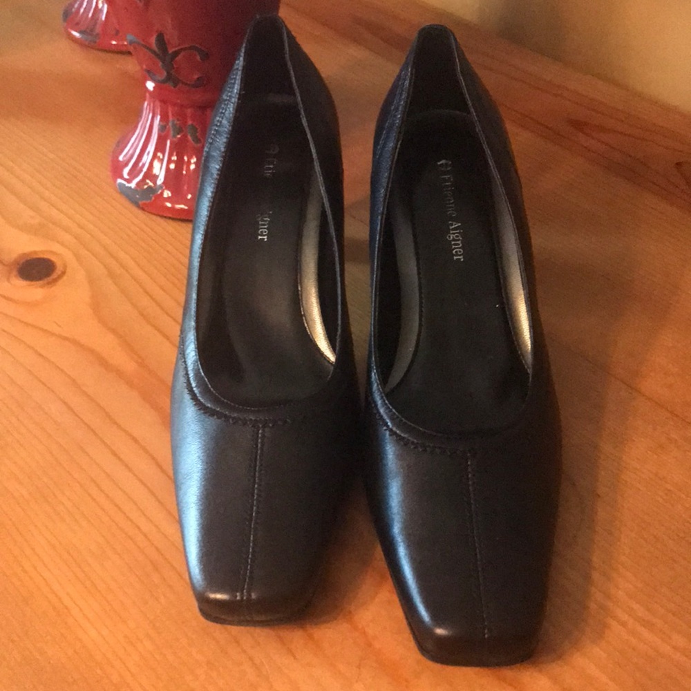 NWOT Etienne Aigner Black Heels